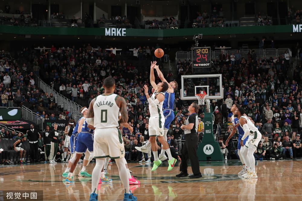 攻防两端均 攻防两端均