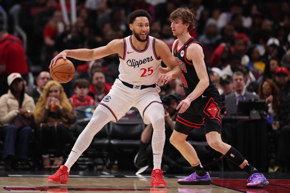 被迫承担更 被迫承担更